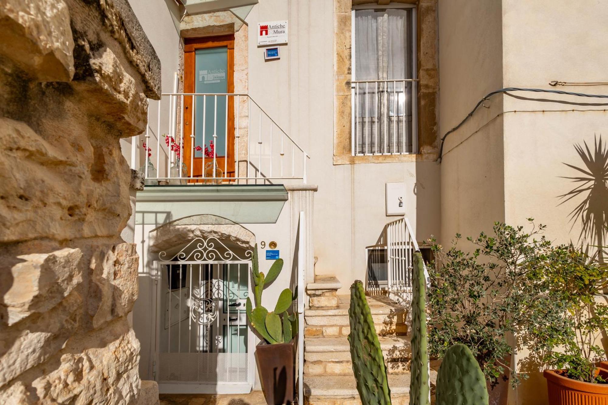 Antiche Mura Apartments"Nido Di Puglia" Monovano 투리 외부 사진