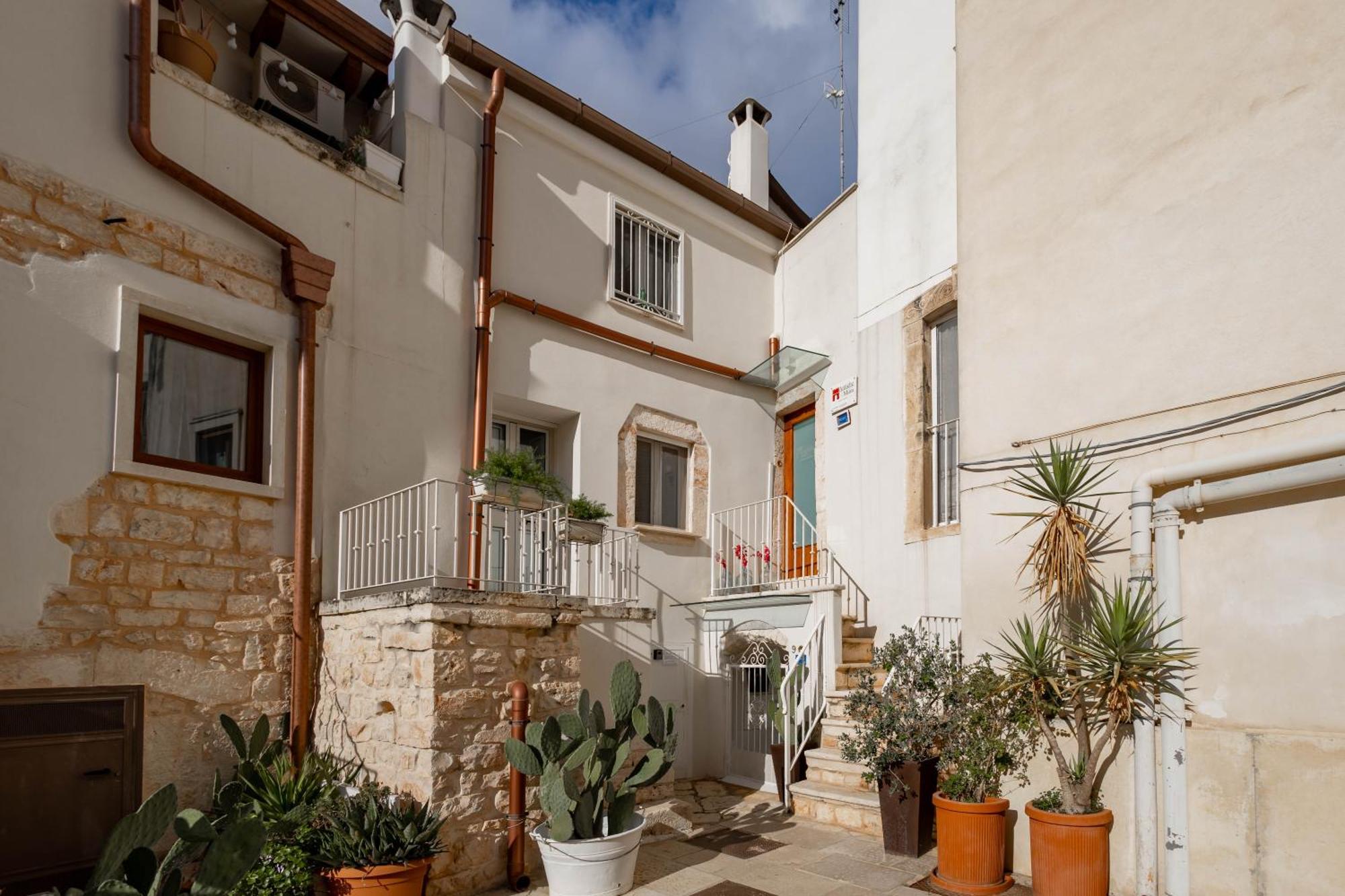 Antiche Mura Apartments"Nido Di Puglia" Monovano 투리 외부 사진