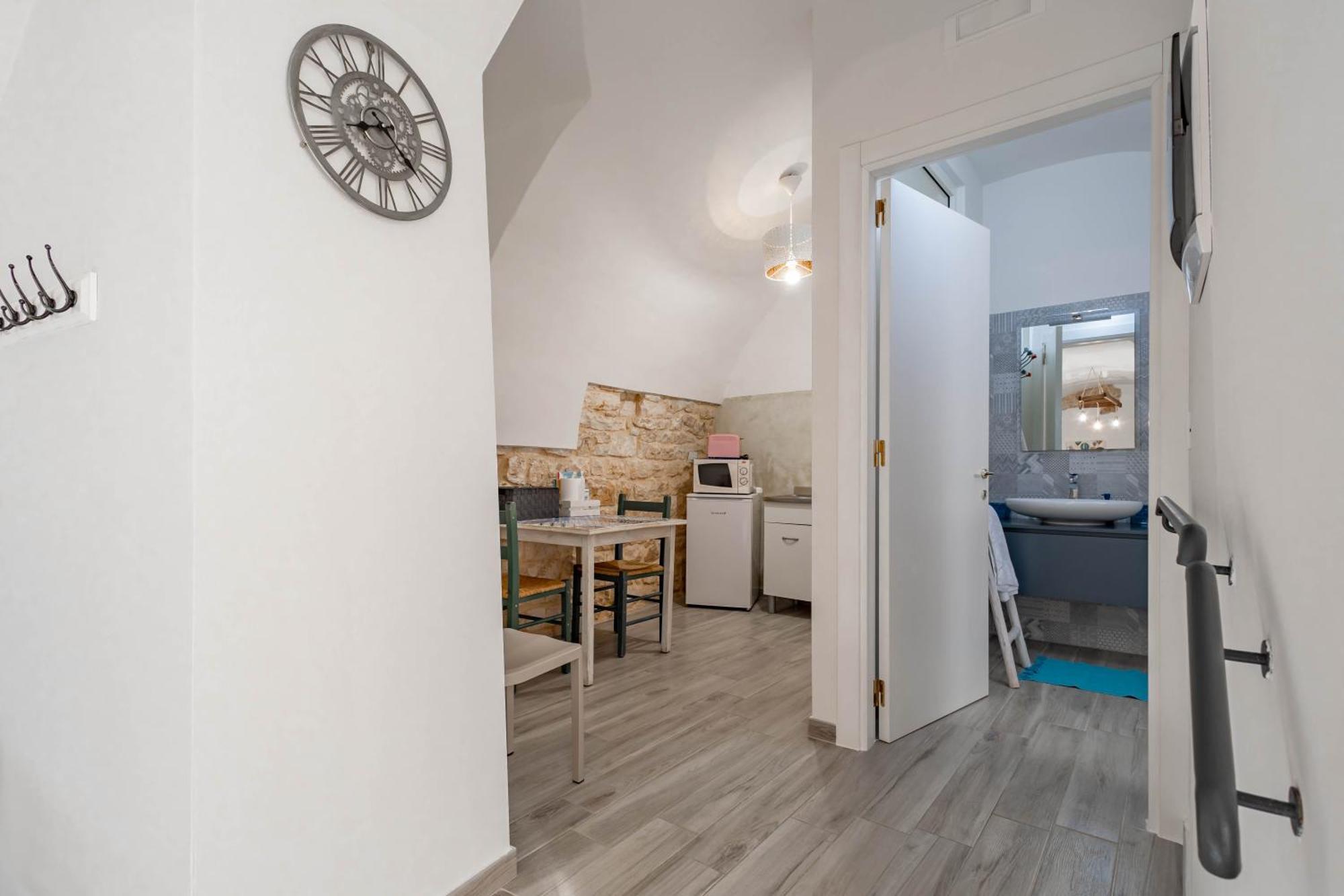 Antiche Mura Apartments"Nido Di Puglia" Monovano 투리 외부 사진