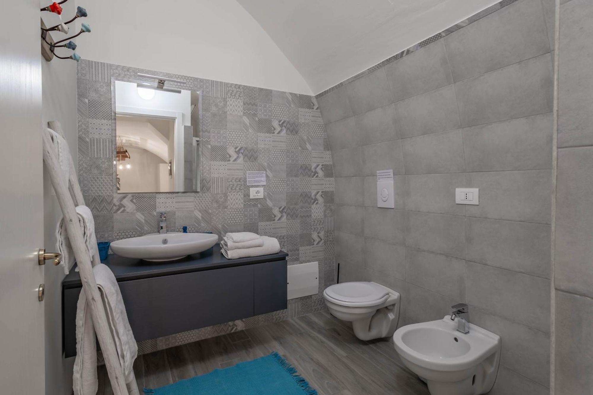 Antiche Mura Apartments"Nido Di Puglia" Monovano 투리 외부 사진